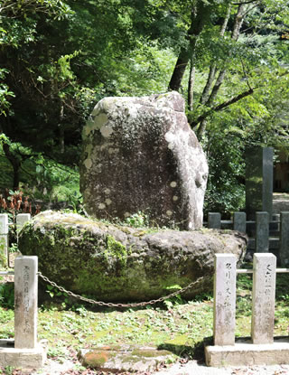 芭蕉翁涙詠の句碑江戸時代